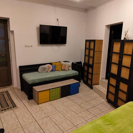 Apartament Corana ออราแด ภายนอก รูปภาพ