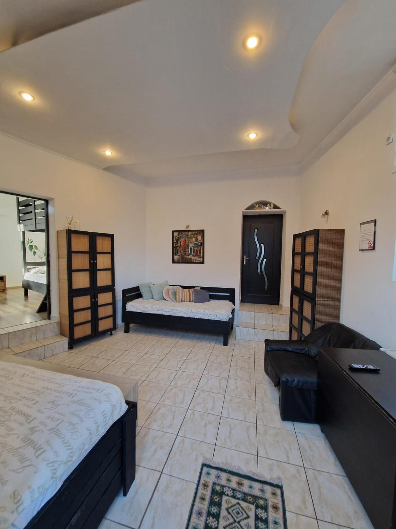 Apartament Corana ออราแด ภายนอก รูปภาพ